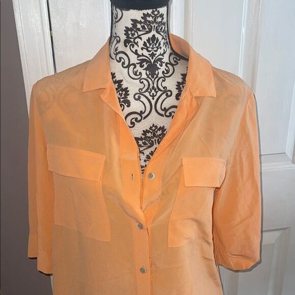 Lafayette 148 silk button up blouse - Picture 2 of 5